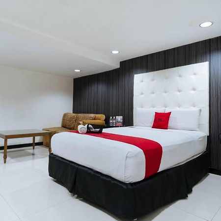 Reddoorz Plus @ V Mapa Extension Santa Mesa Manila Bagian luar foto